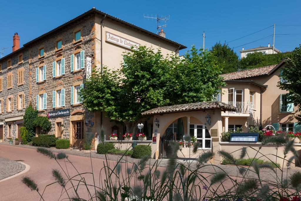 Auberge De Clochemerle, Spa Privatif & Restaurant Gastronomique Vaux-en-Beaujolais Bagian luar foto